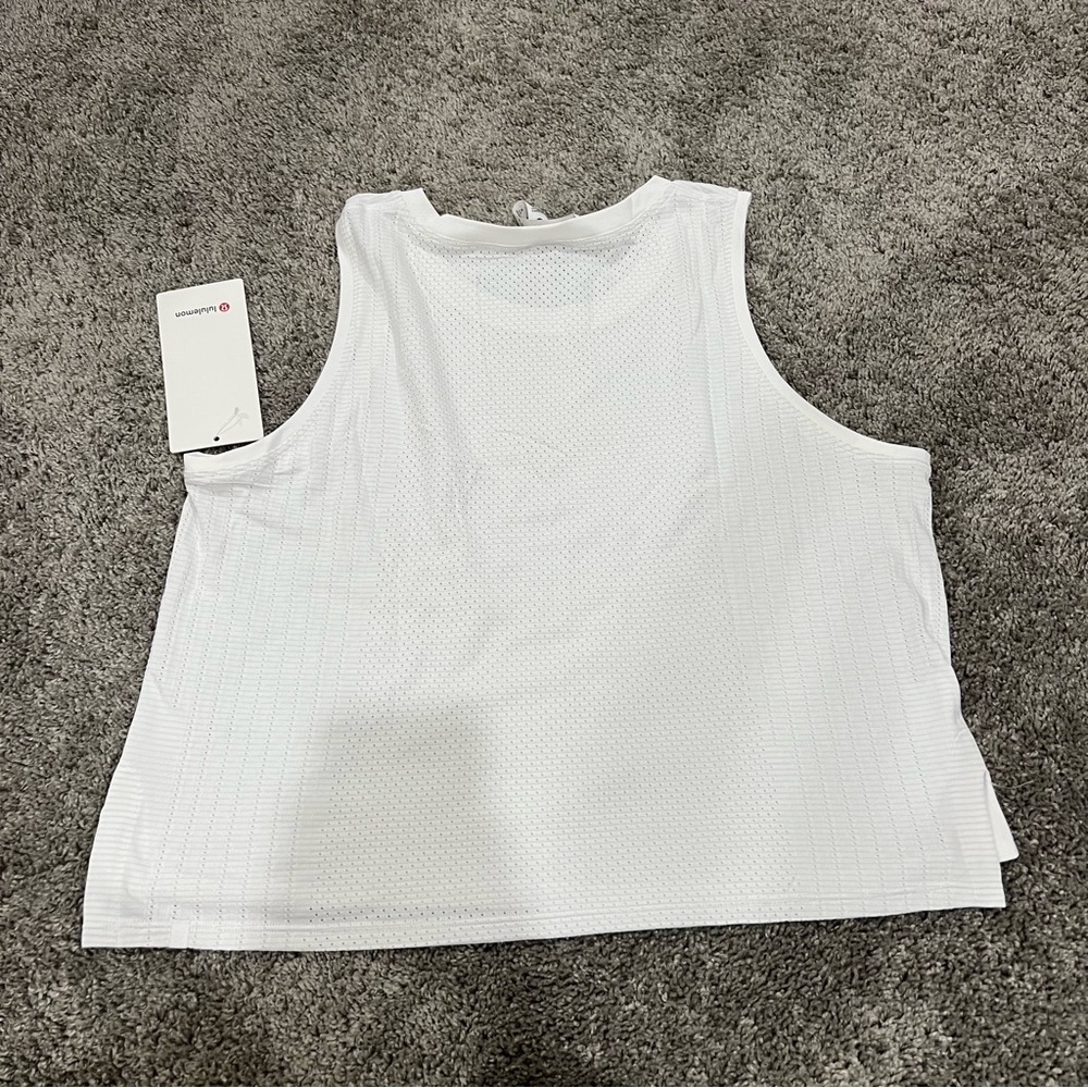 Lululemon Train to be tank